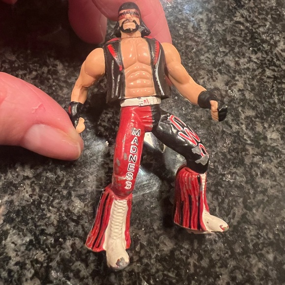 1998 toy Biz, Inc. wrestlers made out of metal and plastic. Good condition. - Picture 9 of 10